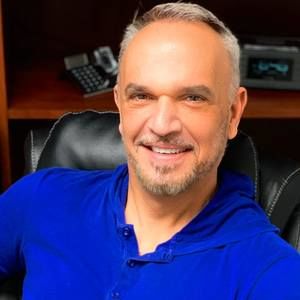 Meet your Posher, Ray